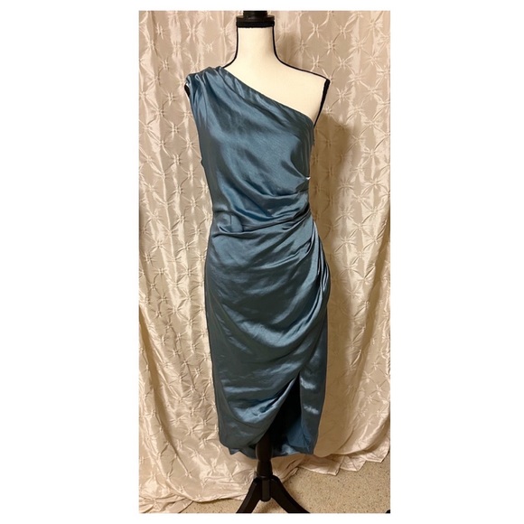 ELLIATT Revolve Cassini Dress Blue One Shoulder Satin Ruched Slit - Picture 4 of 16